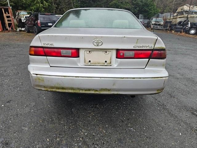 1998 Toyota Camry CE