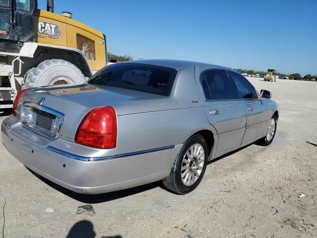 2003 Lincoln Town Car Executive