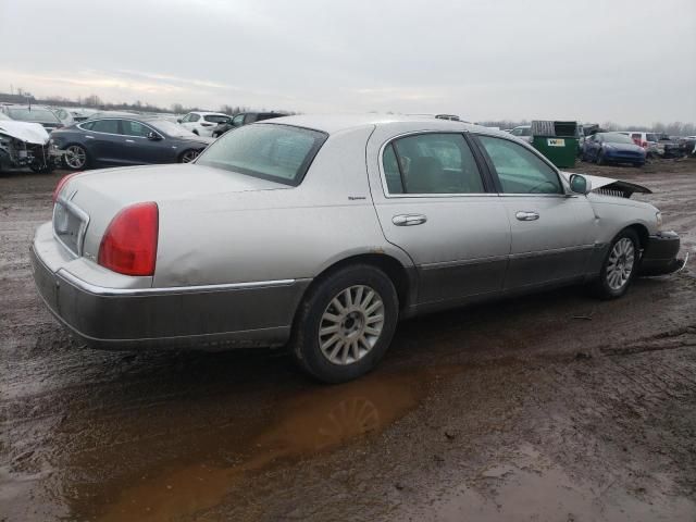 2003 Lincoln Town Car Signature