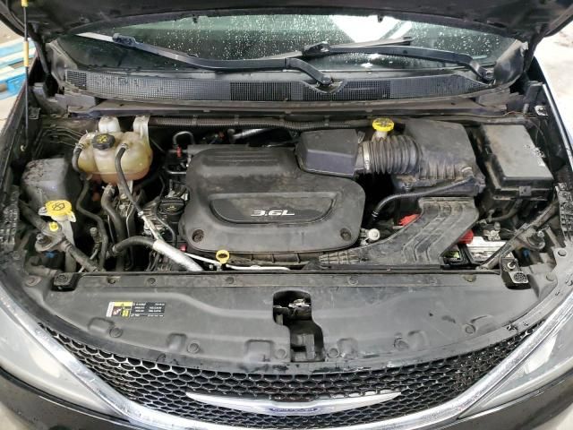 2017 Chrysler Pacifica Touring L