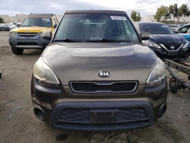 2013 KIA Soul +