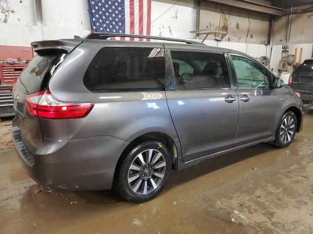 2019 Toyota Sienna XLE