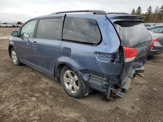 2014 Toyota Sienna LE