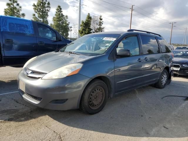 2010 Toyota Sienna CE