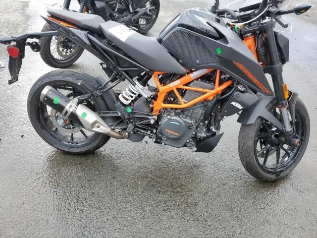 2023 KTM 390 Duke