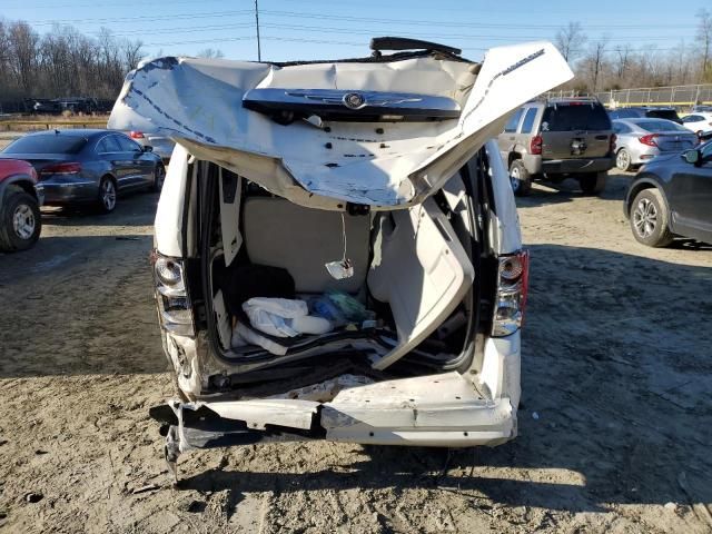 2010 Chrysler Town & Country Touring