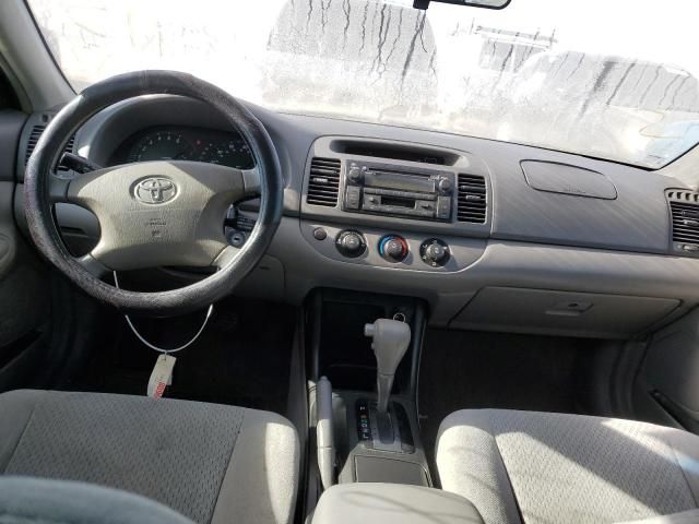 2004 Toyota Camry LE