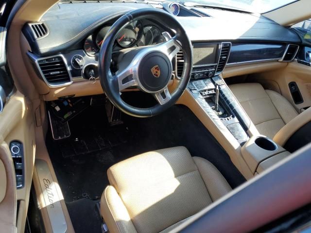 2016 Porsche Panamera 2