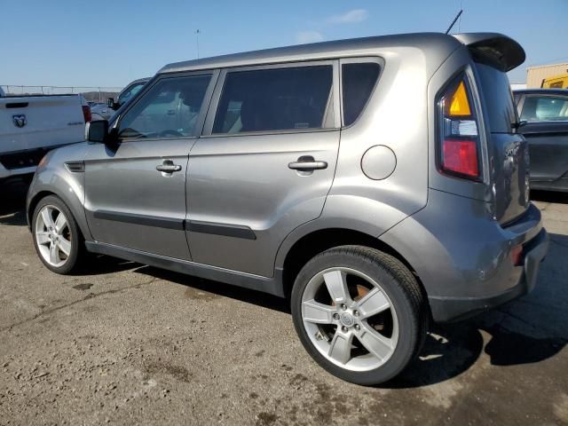 2011 KIA Soul +