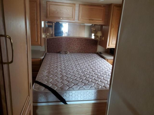 2001 Freightliner Chassis X Line Motor Home