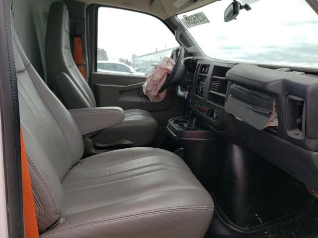 2016 Chevrolet Express G2500