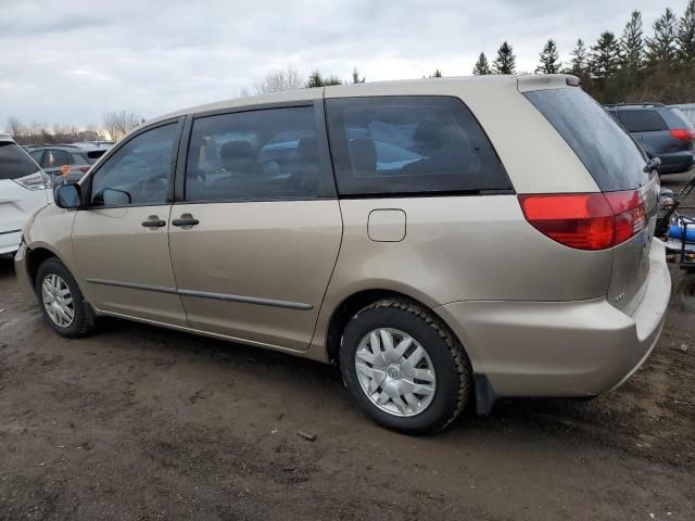 2004 Toyota Sienna CE