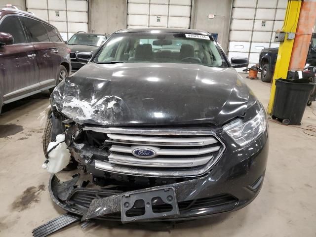 2015 Ford Taurus SE