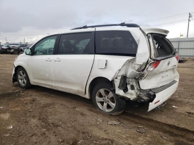 2013 Toyota Sienna LE