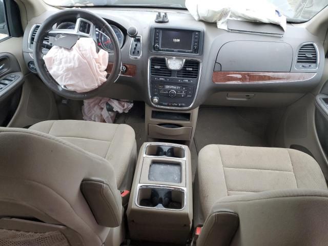 2011 Chrysler Town & Country Touring