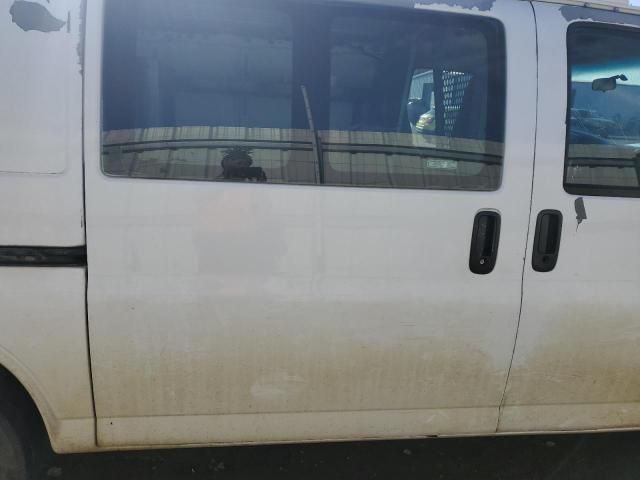 2000 Chevrolet Express G2500