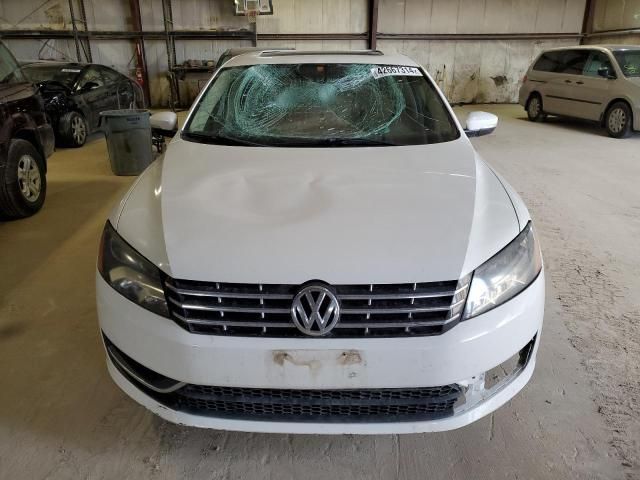 2014 Volkswagen Passat SE