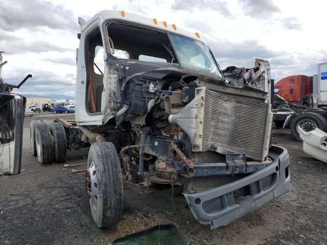 2010 Freightliner Cascadia 113