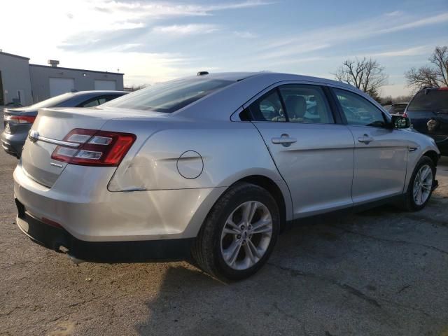 2015 Ford Taurus SE