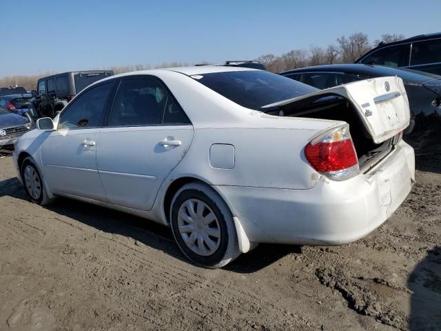 2005 Toyota Camry LE