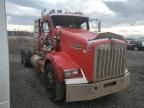 2004 Kenworth Construction T800