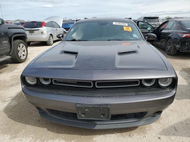 2016 Dodge Challenger SXT