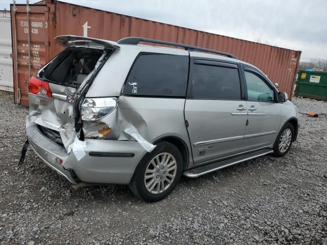 2010 Toyota Sienna XLE