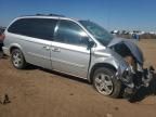 2005 Chrysler Town & Country LX