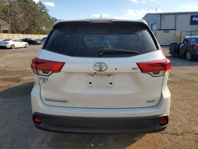 2017 Toyota Highlander SE