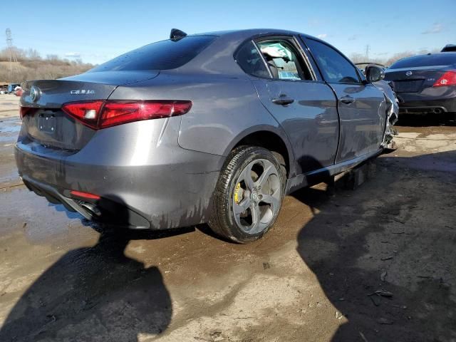 2017 Alfa Romeo Giulia Q4