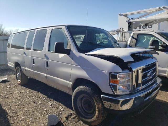 2013 Ford Econoline E350 Super Duty Wagon