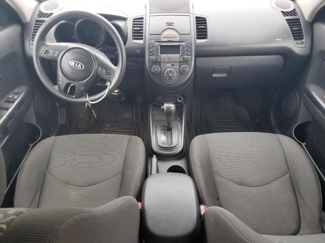 2010 KIA Soul +