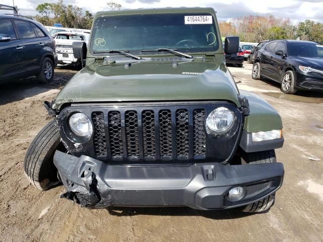 2022 Jeep Gladiator Sport