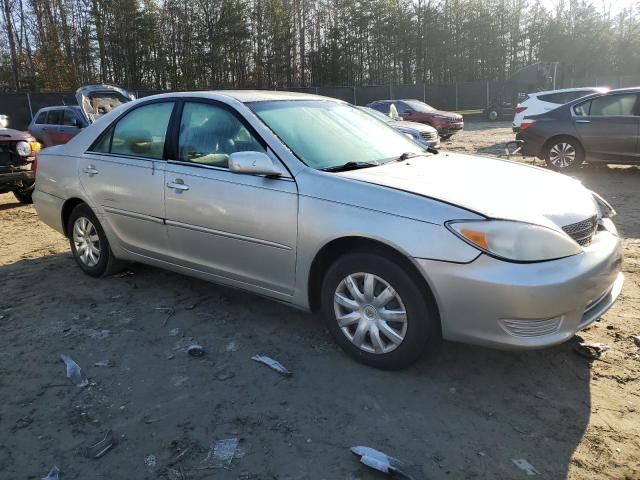 2004 Toyota Camry LE