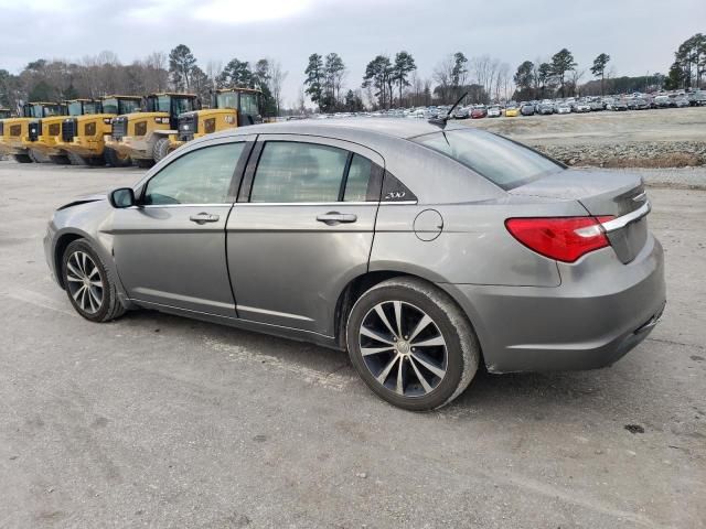 2013 Chrysler 200 Touring