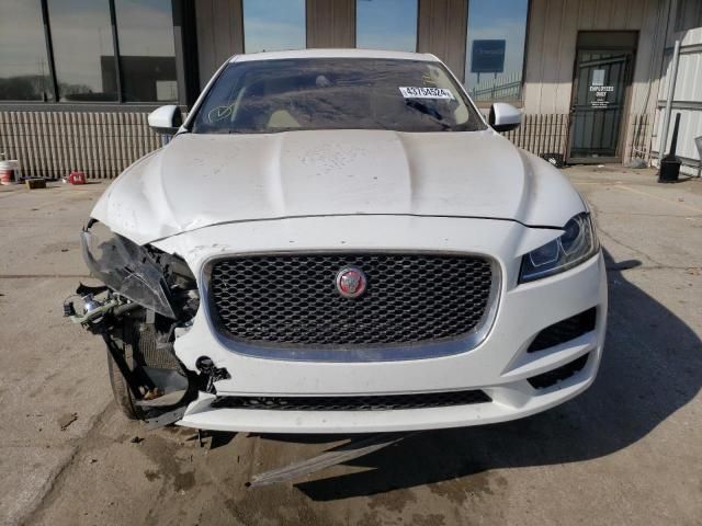 2018 Jaguar F-PACE Premium