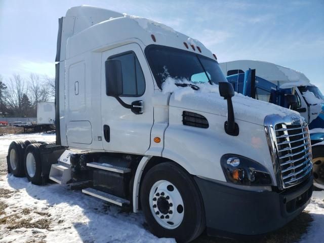 2017 Freightliner Cascadia 113