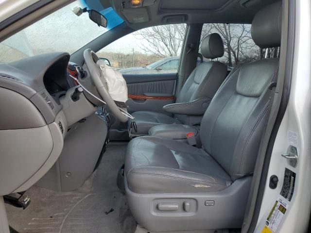 2008 Toyota Sienna XLE