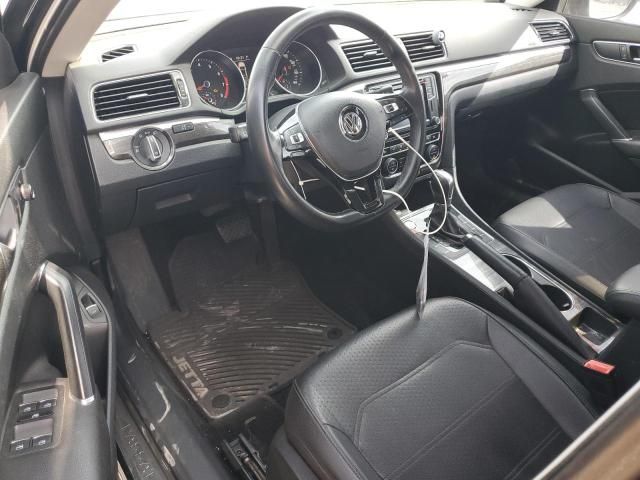 2016 Volkswagen Passat SE