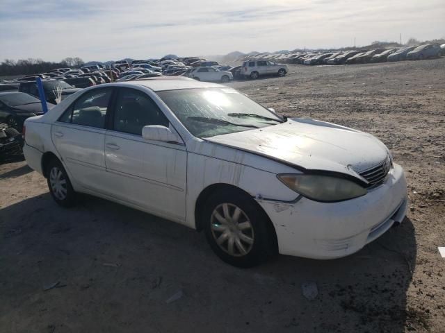 2005 Toyota Camry LE