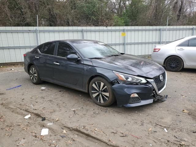 2021 Nissan Altima SV