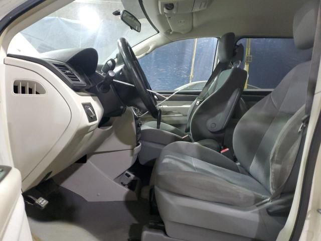 2011 Volkswagen Routan S