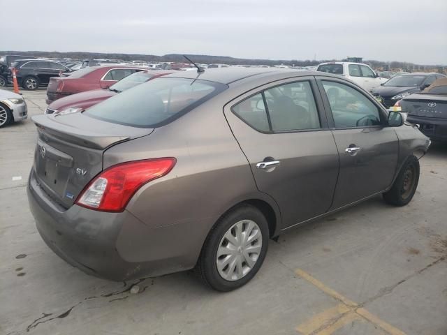 2013 Nissan Versa S