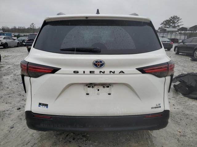 2021 Toyota Sienna LE