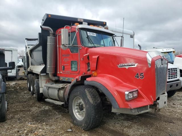 2007 Kenworth Construction T800