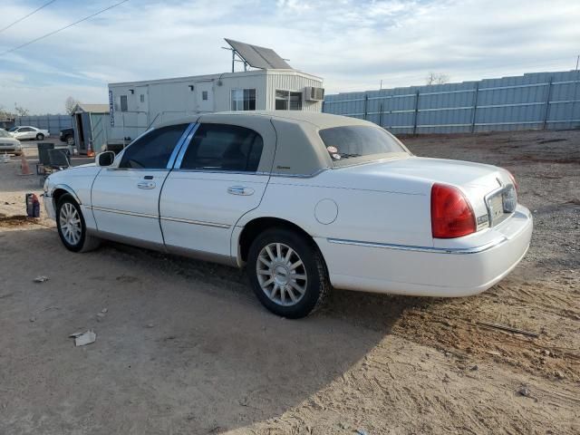 2006 Lincoln Town Car Signature