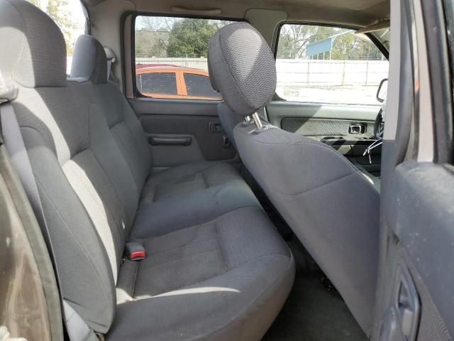 2004 Nissan Frontier Crew Cab XE V6