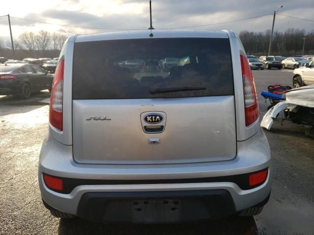 2013 KIA Soul +