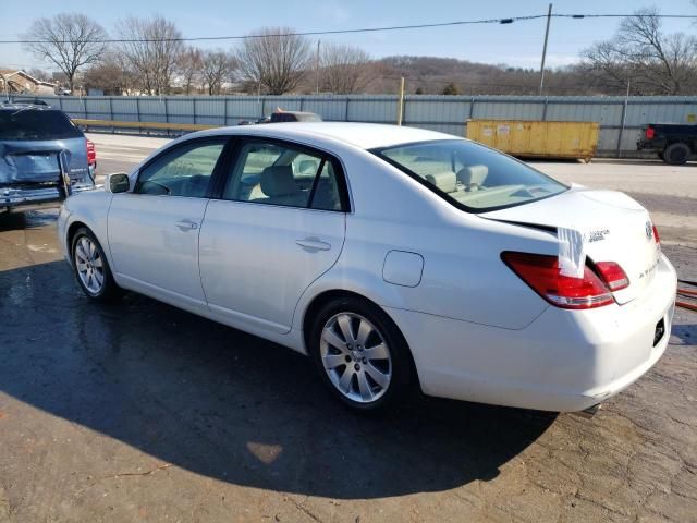 2005 Toyota Avalon XL