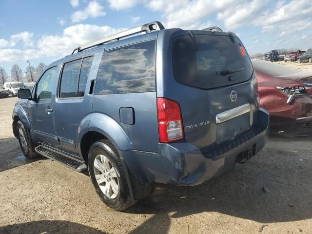 2005 Nissan Pathfinder LE